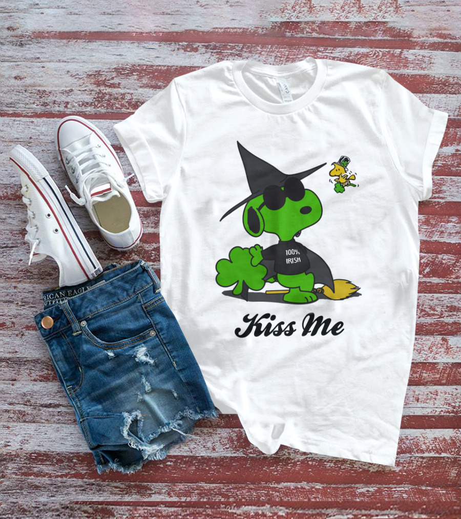 Snoopy Kiss Me 100% Irish St Patrick's Day Wizard Woodstock T-Shirt