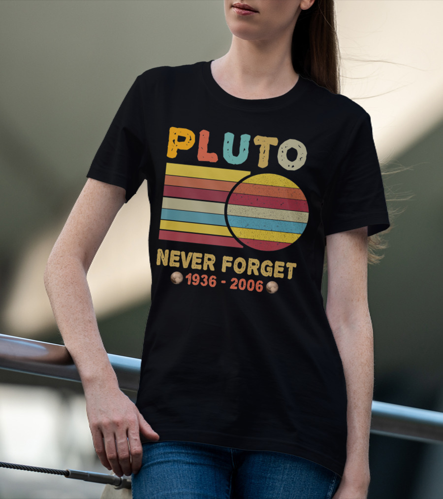 Pluto Never Forget 1930 2006 Vintage Retro Space Science Nostalgia T-Shirt