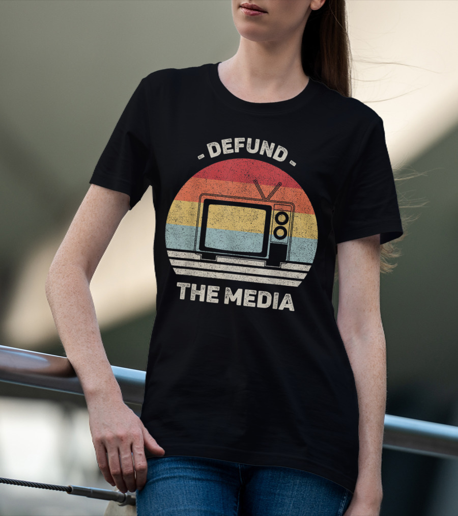 Defund The Media Vintage TV Protest Fake News T-Shirt