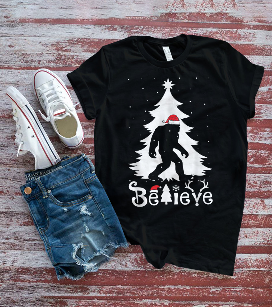 Believe Bigfoot Christmas Santa Hat Snowflakes T-Shirt