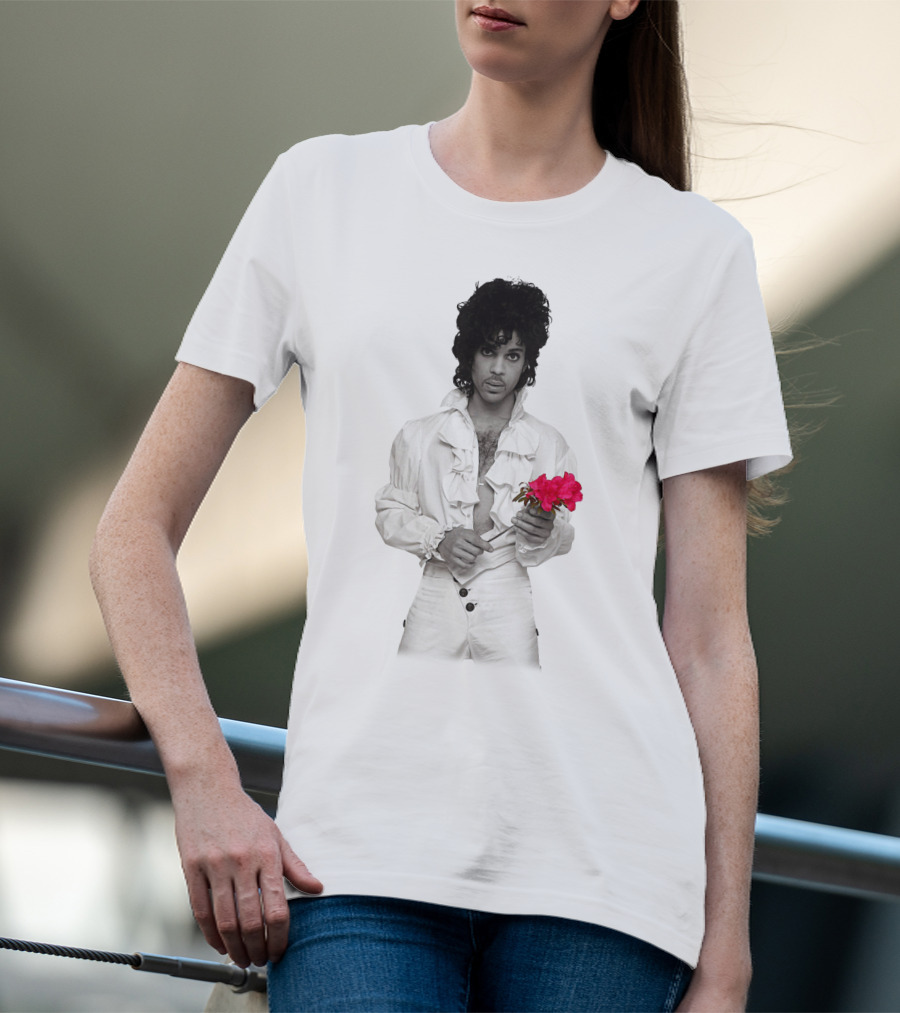 Pr 19 Vintage Style White Frilled Shirt Holding Pink Roses T-Shirt