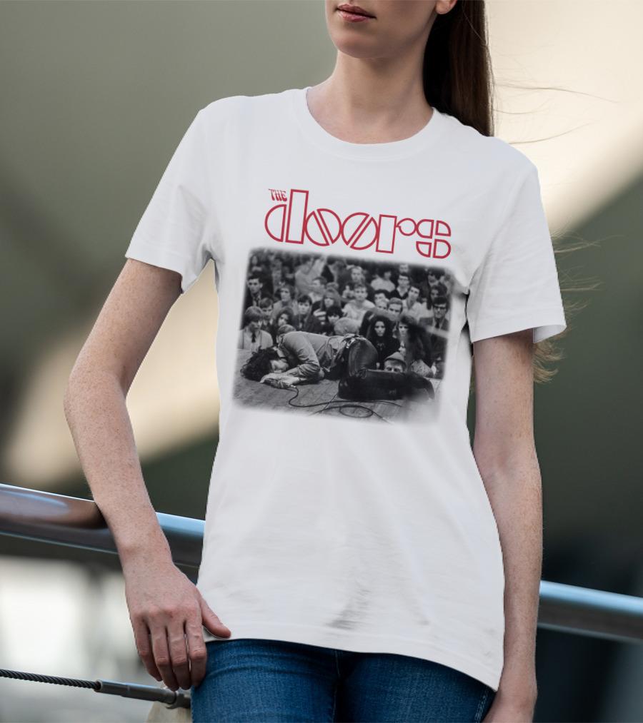 The Doors Vintage Concert Photography Black And White Crowd Scene T-Shirt