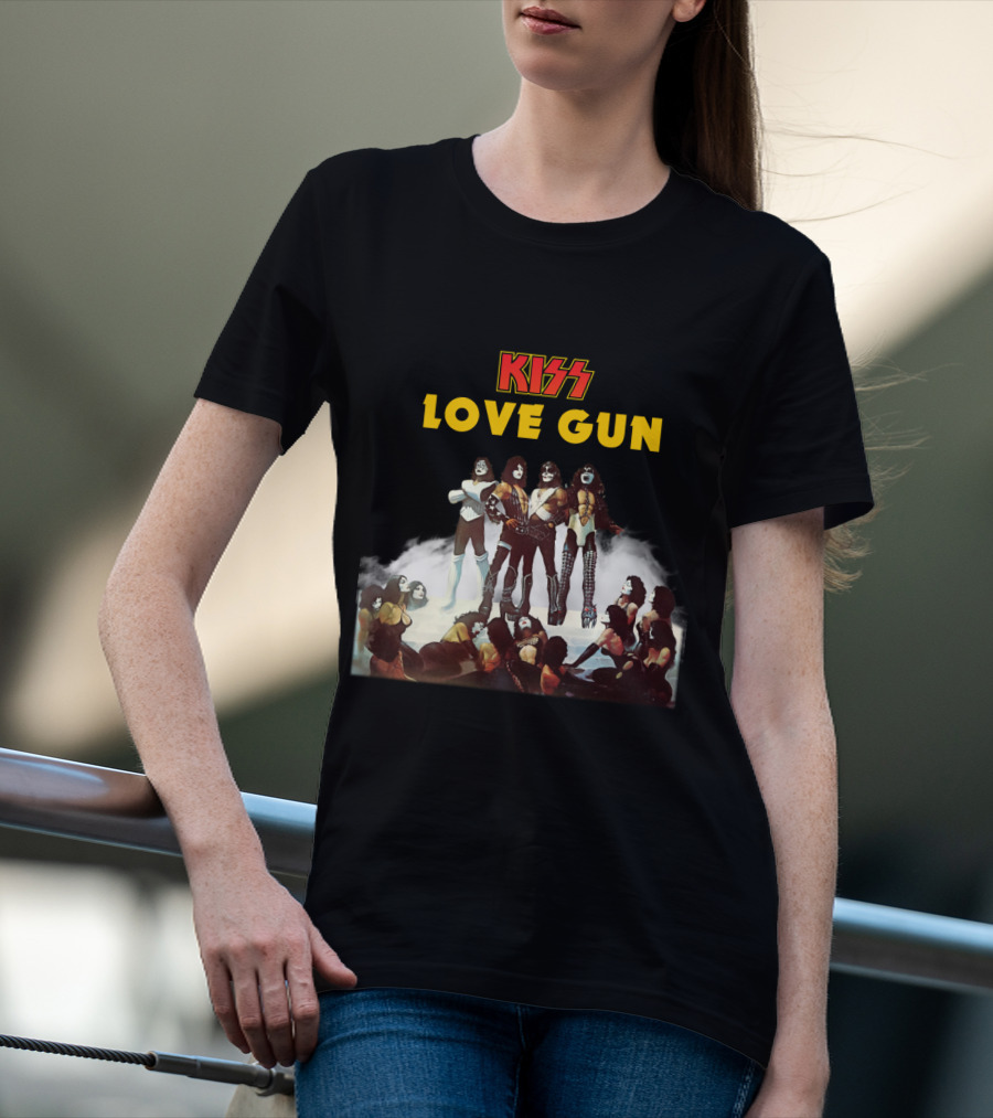 Kiss Love Gun Album Cover T-Shirt