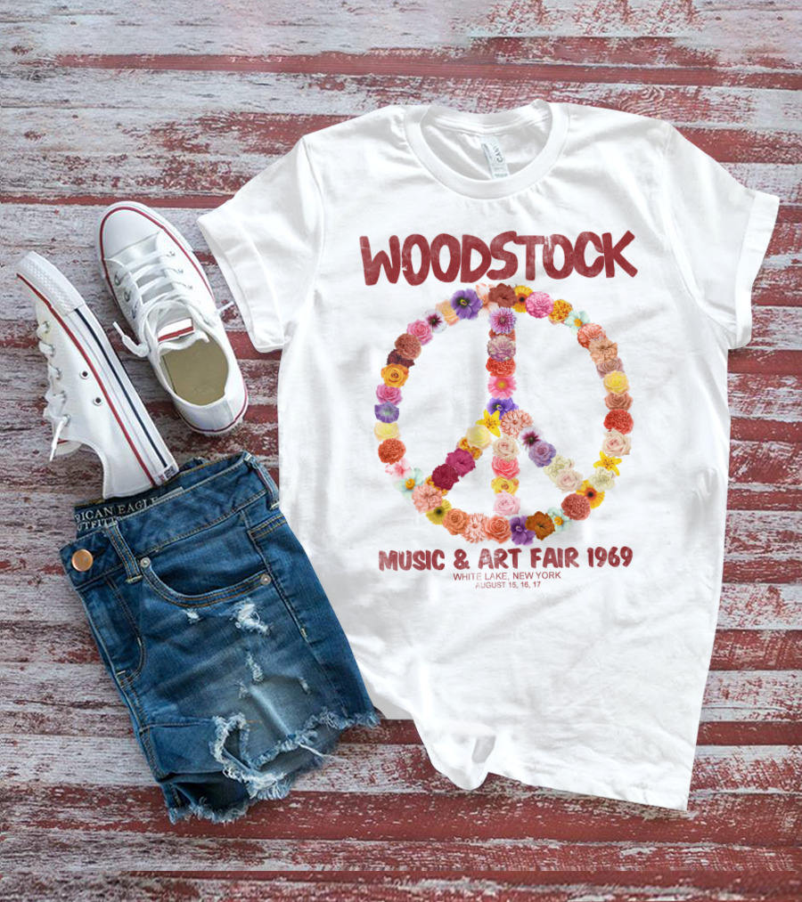 Woodstock Music & Art Fair 1969 Peace Symbol Flowers White Lake New York August T-Shirt