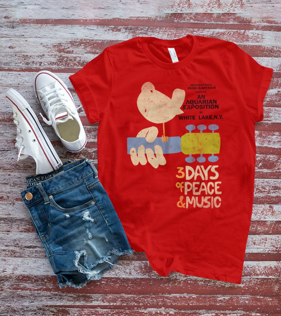 Woodstock Music & Art Fair Presents An Aquarian Exposition In White Lake N.y. 3 Days Of Peace & Music T-Shirt
