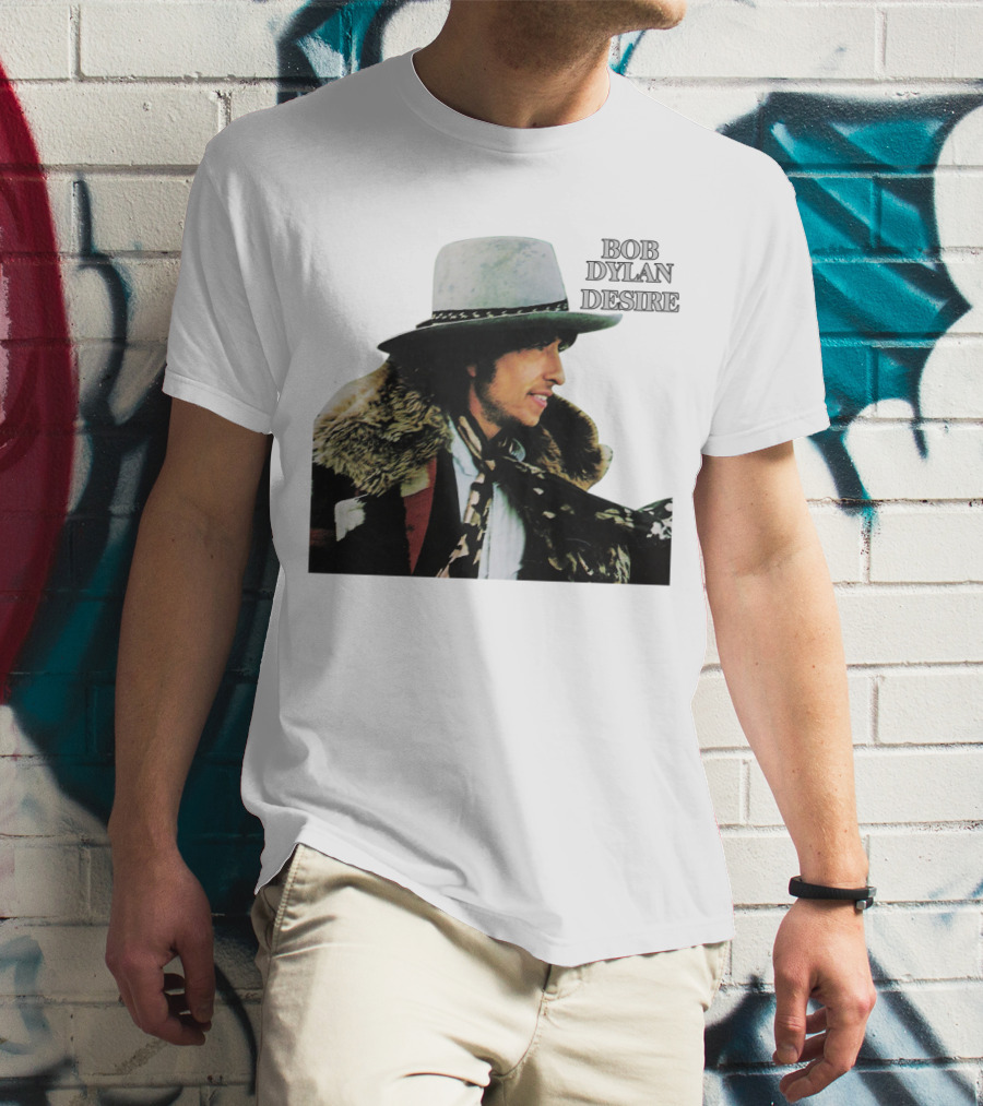 Bob Dylan Desire Album Cover With Fur Coat And Hat T-Shirt