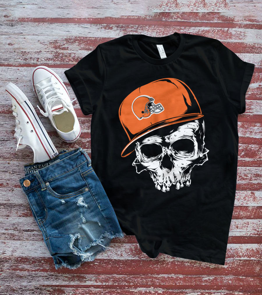 Cleveland Browns Skull With Helmet Cap T-Shirt