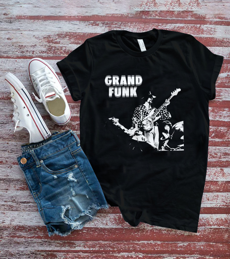 Grand Funk Railroad Live Concert Performance Retro Style T-Shirt