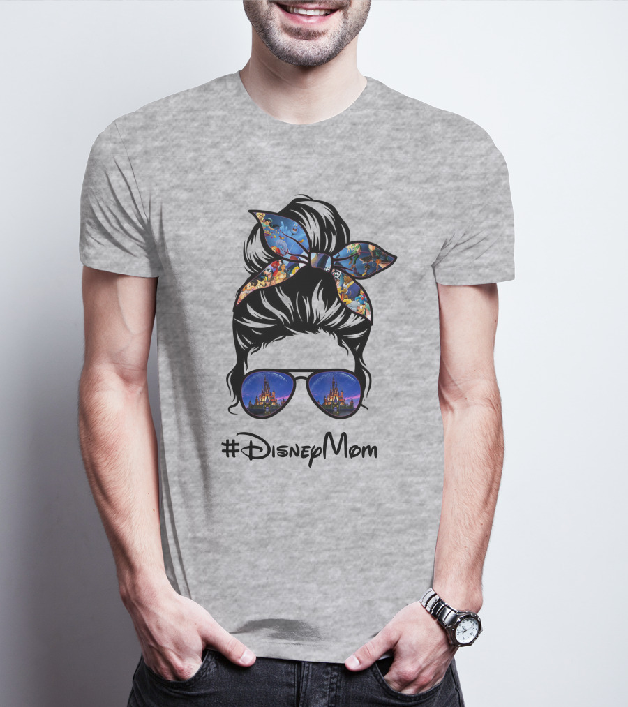 #Disneymom T-Shirt