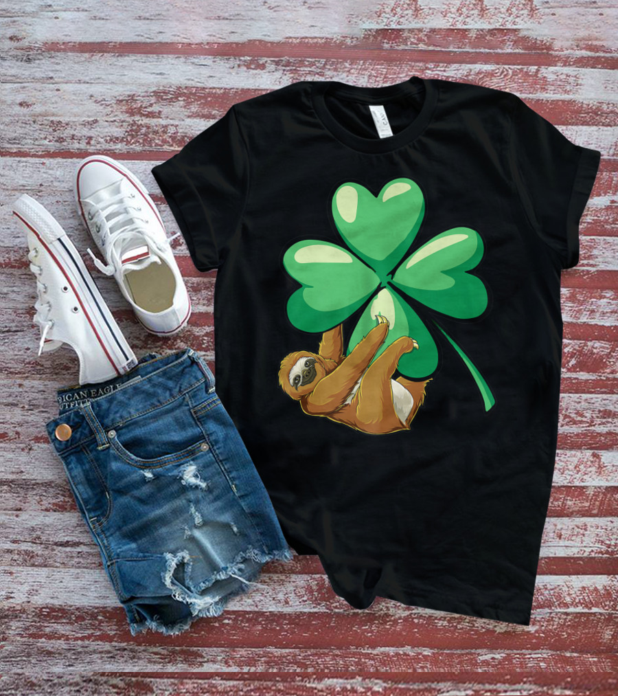 Sloth Hugging Shamrock St Patricks Day Women Girls Lucky Charm T-Shirt