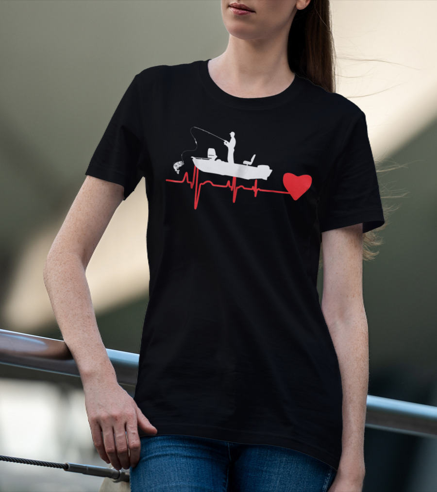 Awesome Fishing Heartbeat For Fishing Dad In A Boat With Red Heart T-Shirt