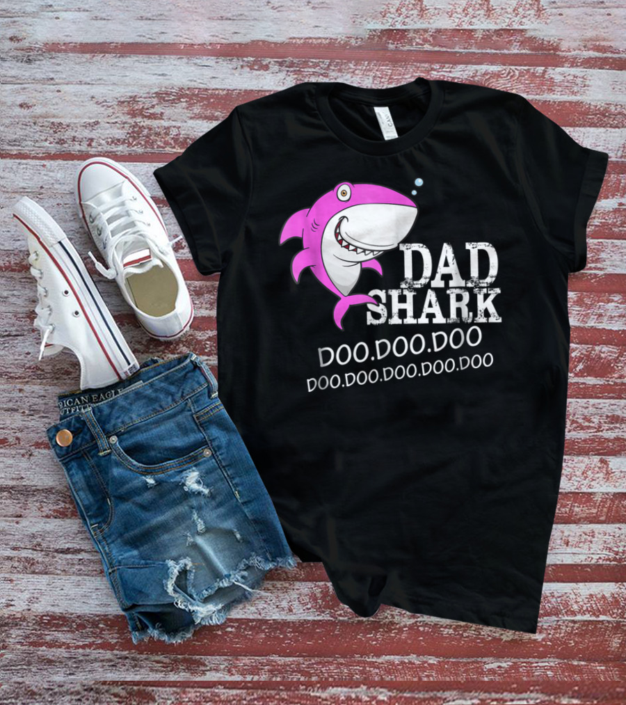 Dad Shark Doo Doo Doo Halloween Christmas Family Shark T-Shirt