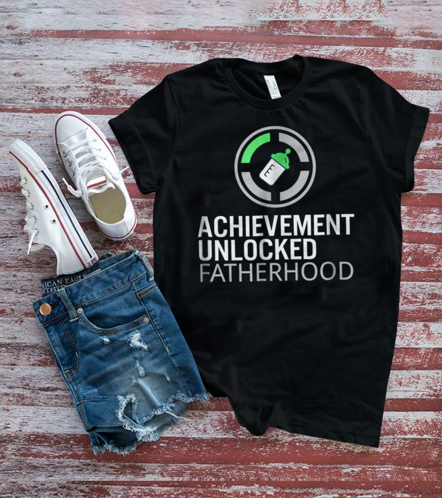 Achievement Unlocked Fatherhood Baby Bottle Gaming Symbol Dad T-Shirt