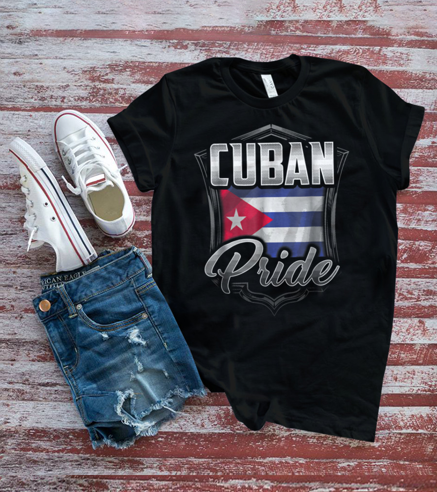 Cuban Pride Cuba Flag Shield Heritage Roots Dad Family 43 T-Shirt