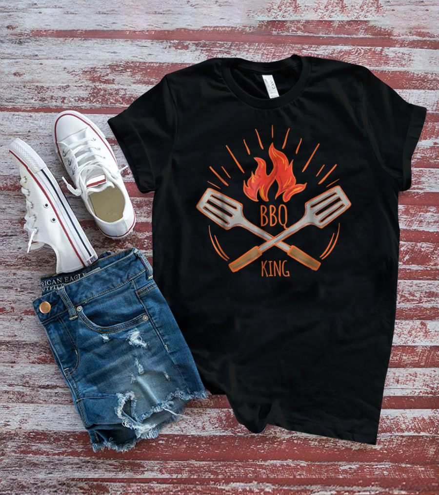 BBQ King Vintage Hot Flames Barbecue Grill Grilling Spatulas T-Shirt