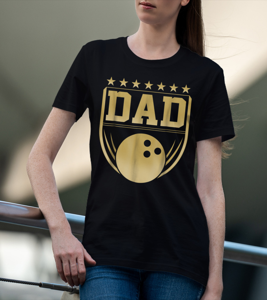 Dad Bowling Golden Shield Medal T-Shirt