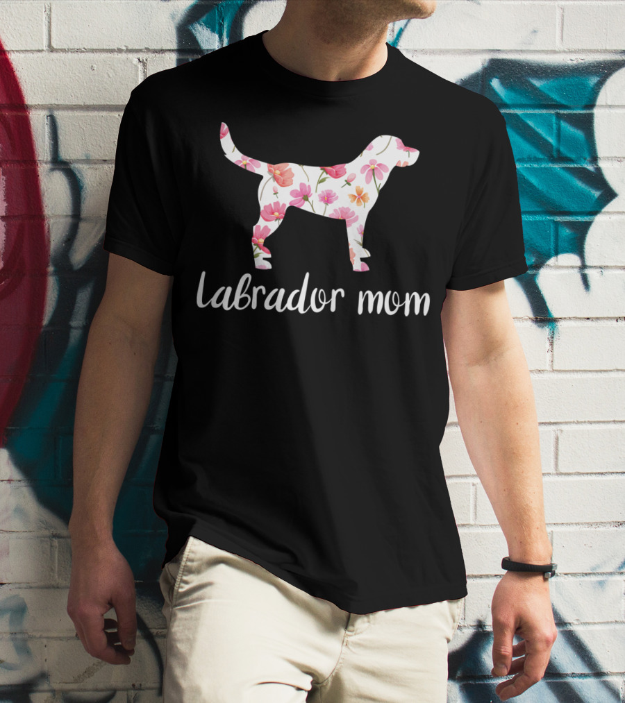 Labrador Mom Floral Design 15 T-Shirt