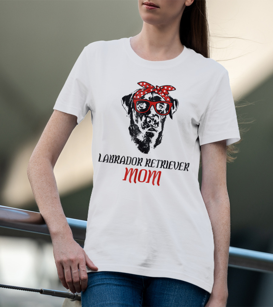 LABRADOR RETRIEVER MOM Dog Lover Retro Glasses Bandana T-Shirt