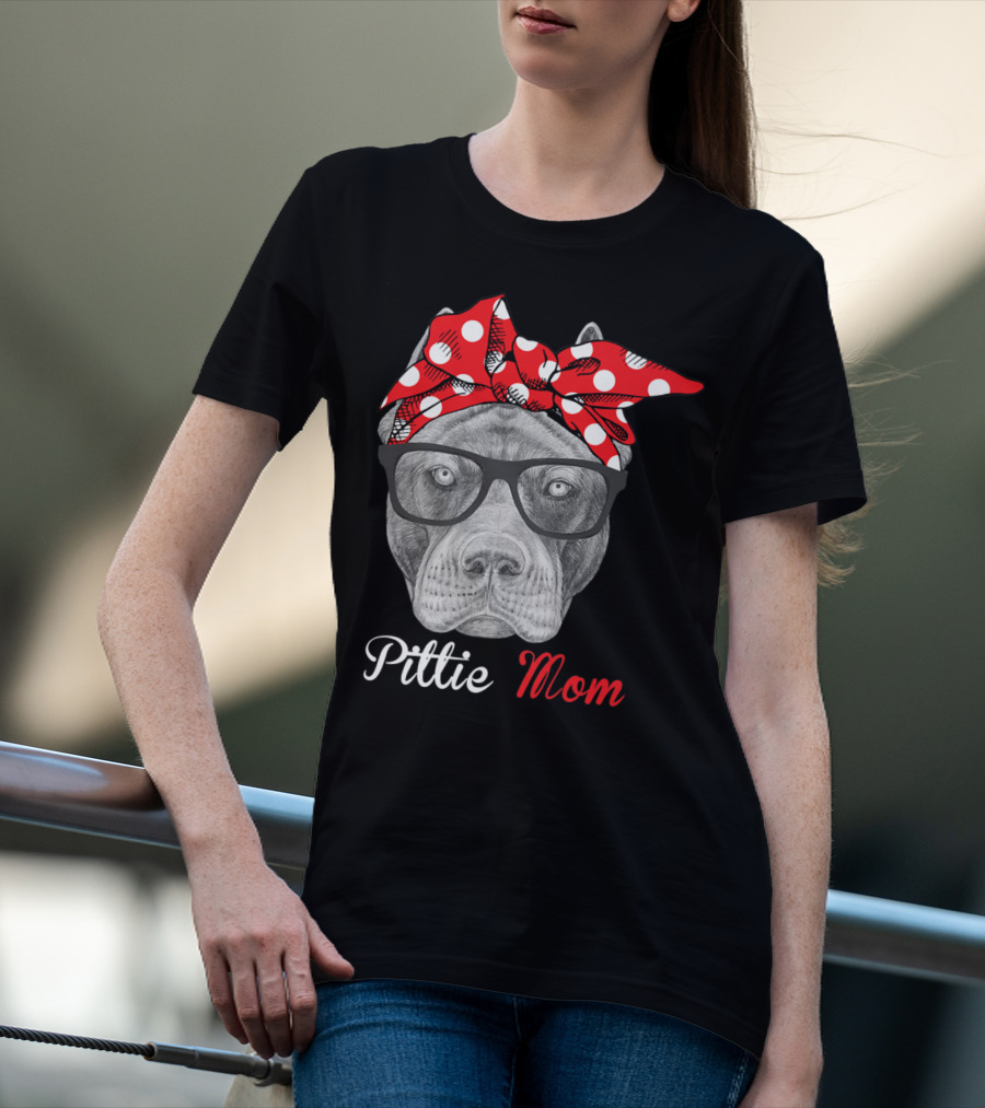 Pittie Mom Pitbull Dog Lovers Mothers Day T-Shirt