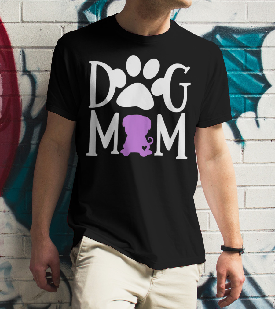 DOG MOM Paw Print Pug Silhouette Heart Dark92 T-Shirt