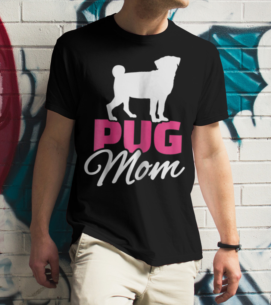 Pug Mom T-Shirt