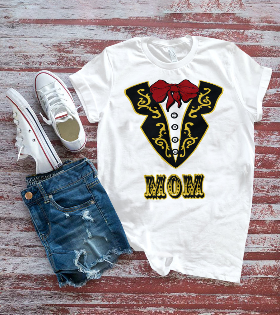 Mom Ringmaster Circus Birthday Party T-Shirt
