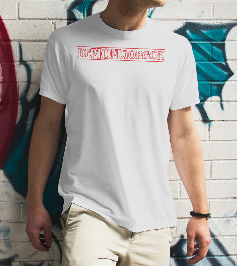 Stranger Things DeMOMgorgon SciFi Horror Monster Mom Women T-Shirt
