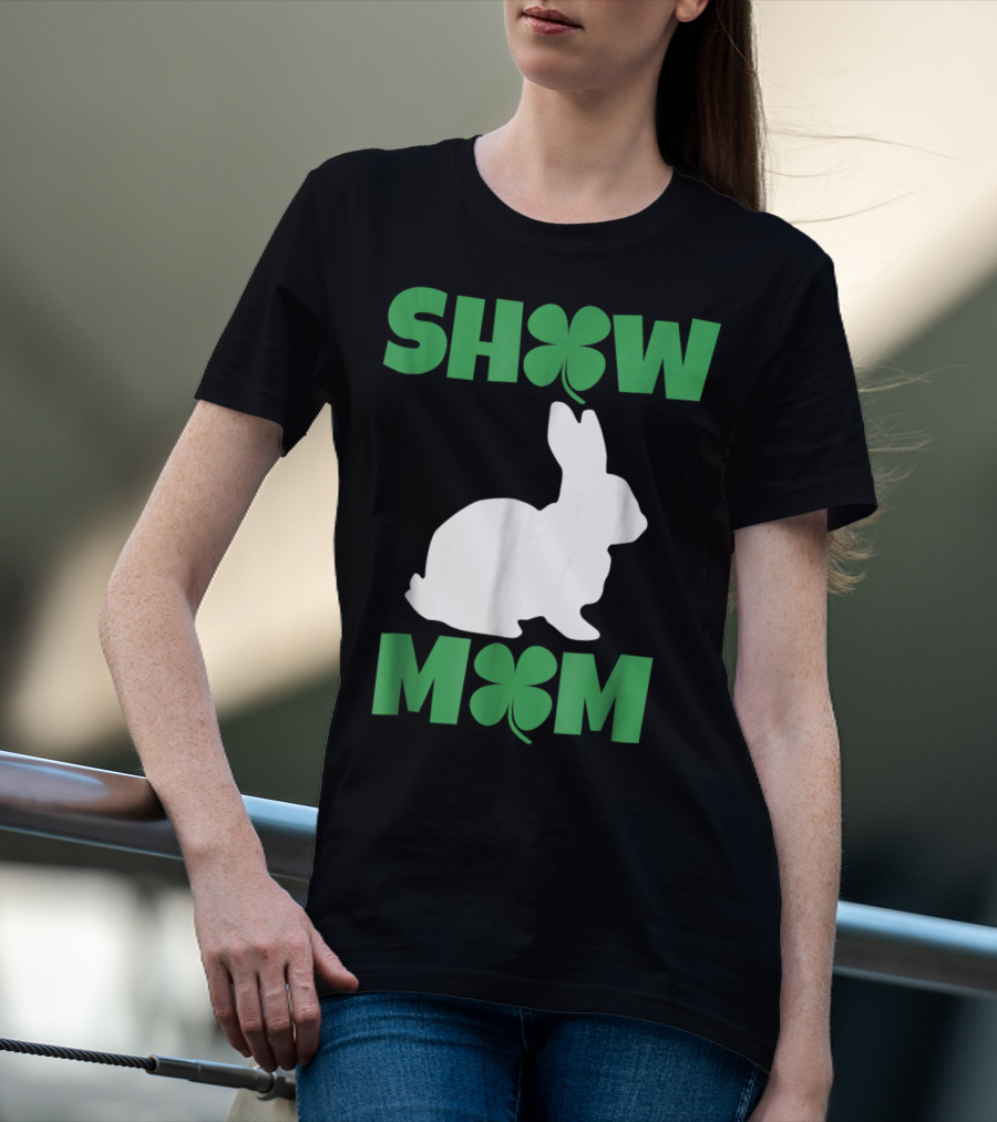 SHOW MOM CLOVER RABBIT T-Shirt