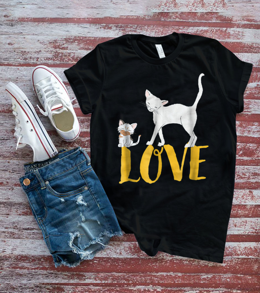 I Love Cats Vintage Love Cat Mom And Dad Cat Person 13 T-Shirt