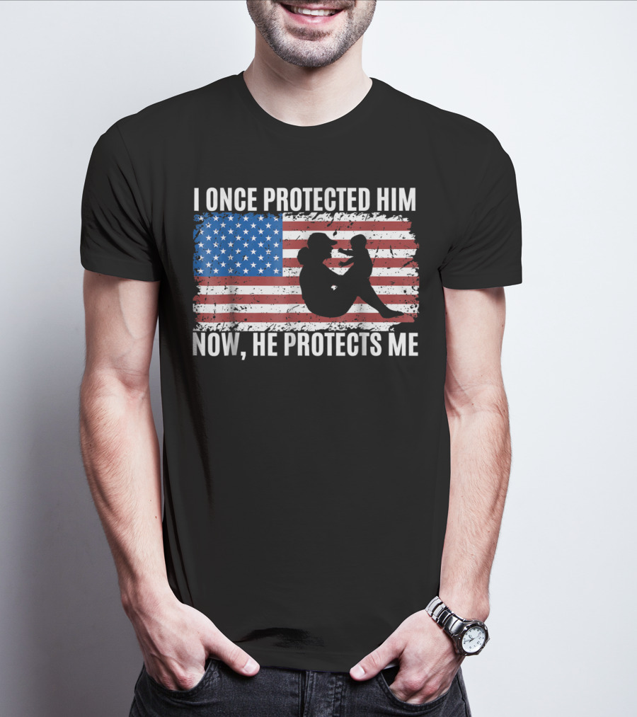 I Once Protected Him Now He Protects Me Proud Military MOM Patriotic American Flag T-Shirt