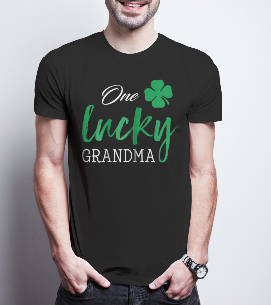 One Lucky Grandma Shamrock St Patrick's Day T-Shirt