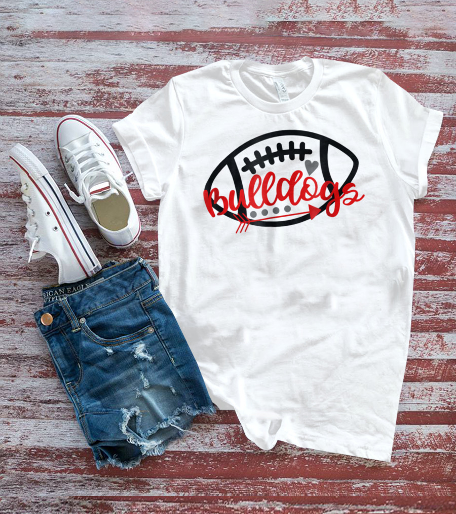 Bulldogs Football Mom Bulldog Mascot With Heart And Arrow T-Shirt