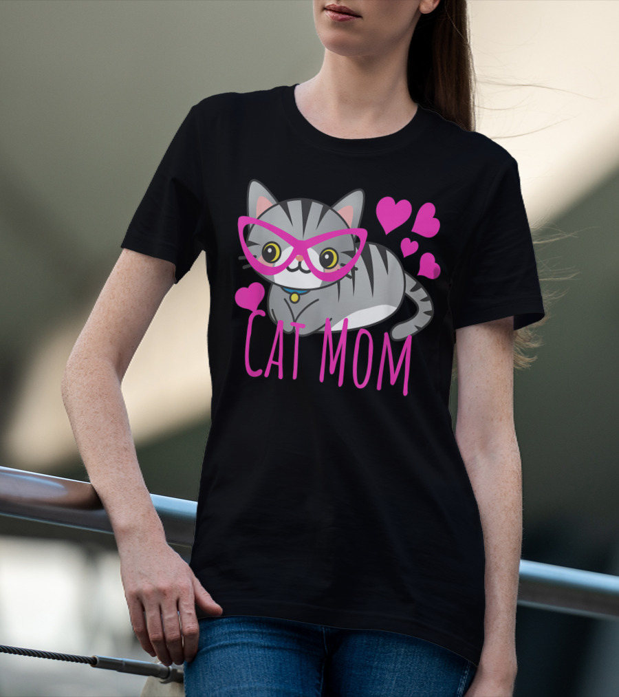 Cute Kawaii Cat Mom With Pink Glasses And Hearts T-Shirt
