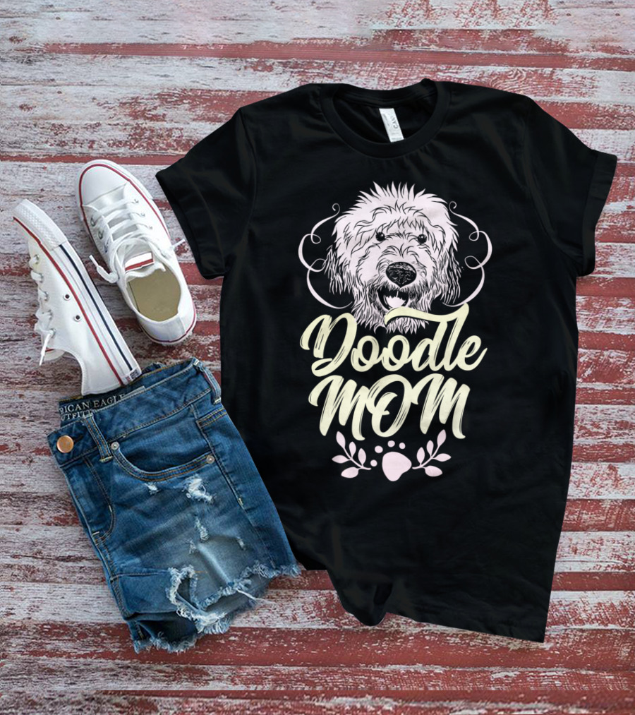 Doodle Mom Goldendoodle Labradoodle Paw Print Cute T-Shirt