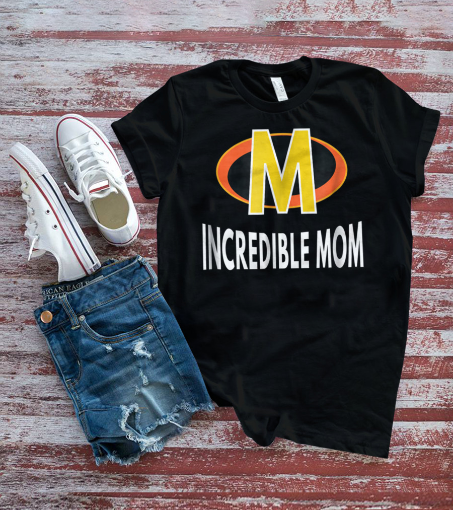 Incredible Mom Bold Text Superhero Icon M T-Shirt