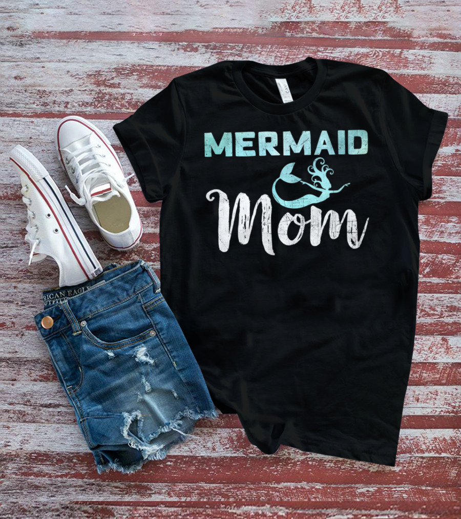 Mermaid Mom Birthday Party Cute T-Shirt