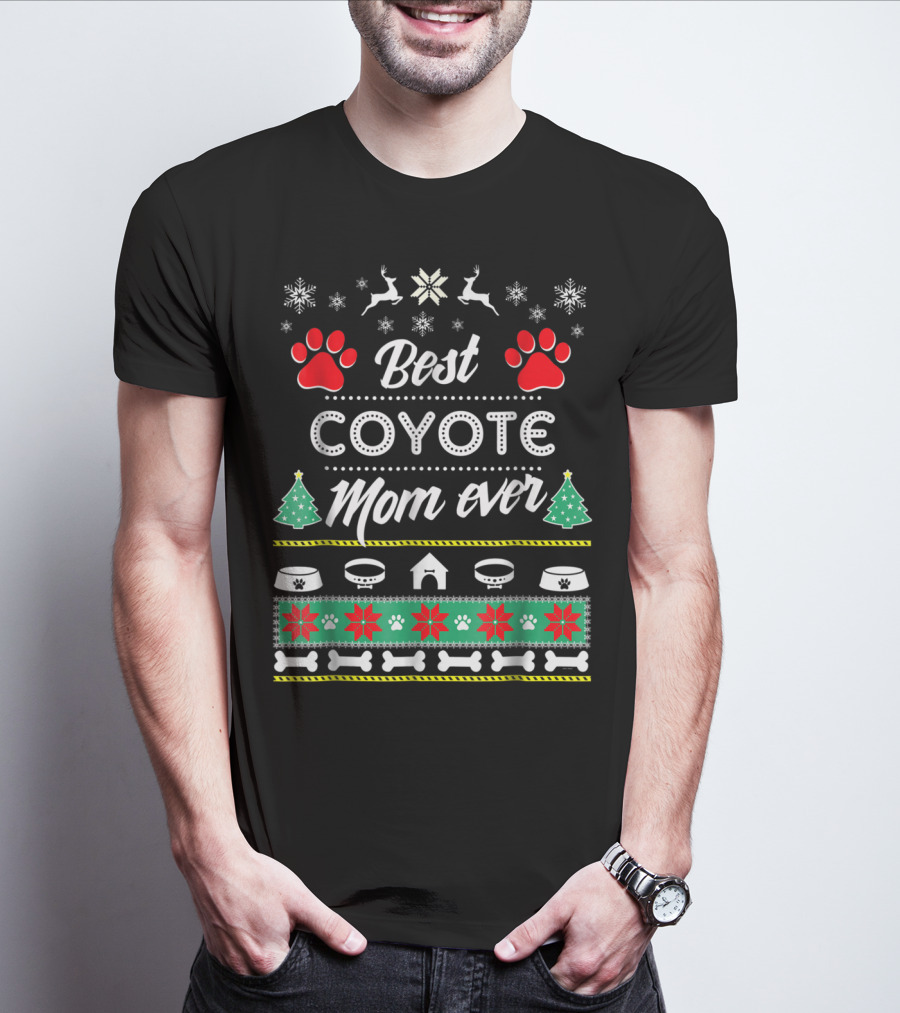 Best Coyote Mom Ever Christmas Dog Paw Snowflakes Reindeer T-Shirt