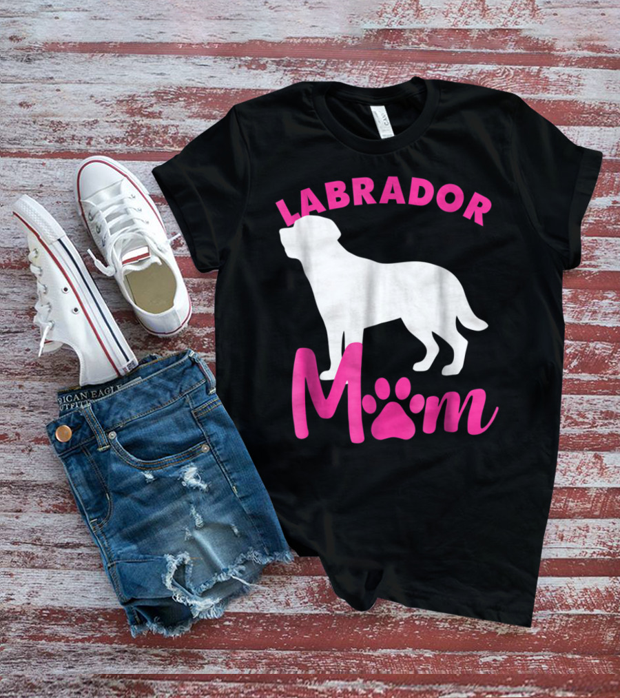 LABRADOR MOM T-Shirt