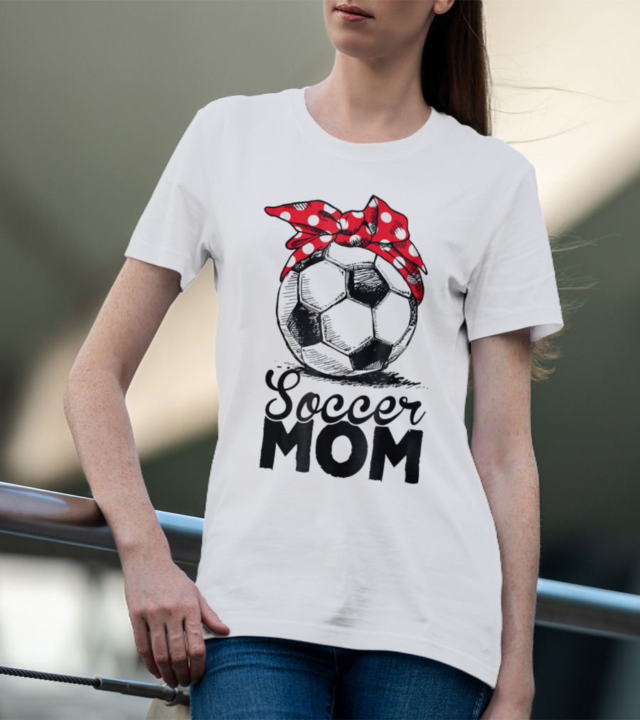 Funny Soccer Mom Polka Dot Bandana Vintage Soccer Fan Player17 T-Shirt