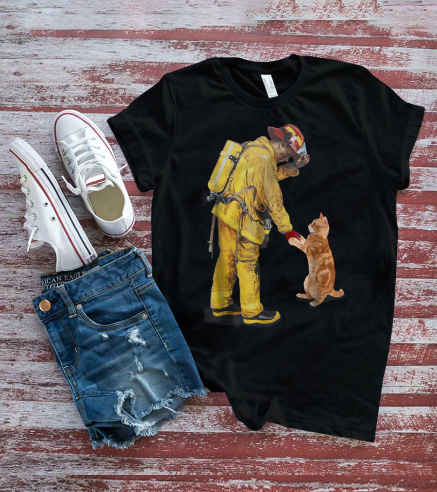 Cats Shaking Hands With Firefighter Mom T-Shirt