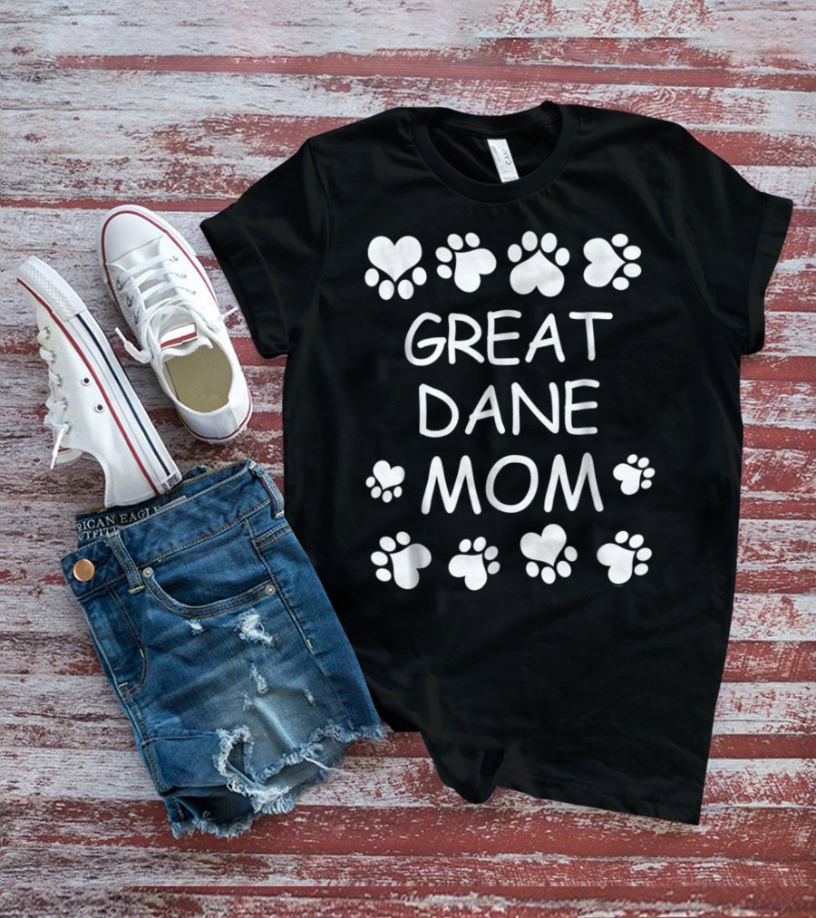 Great Dane Mom Paw Print Heart Design For Christmas Birthday T-Shirt