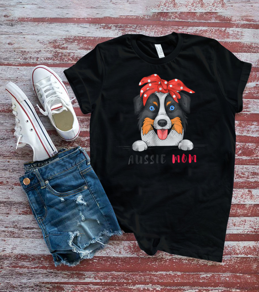 Aussie Dog Mom Australian Shepherd Red Bandana T-Shirt