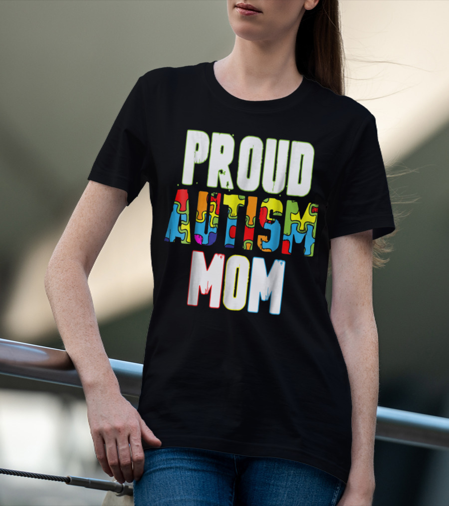 PROUD AUTISM MOM Autism Awareness Puzzle T-Shirt