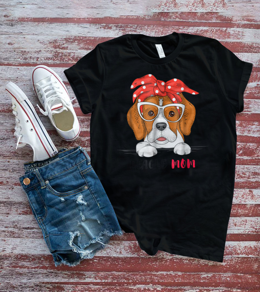 Beagle Mom With Glasses And Red Bow T-Shirt