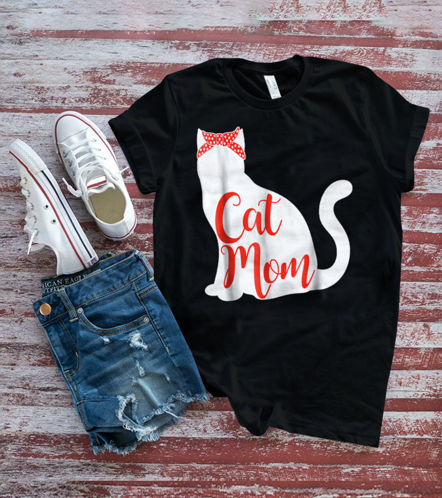 Cat Mom Cute Cat Owner Lover With Red Bow T-Shirt