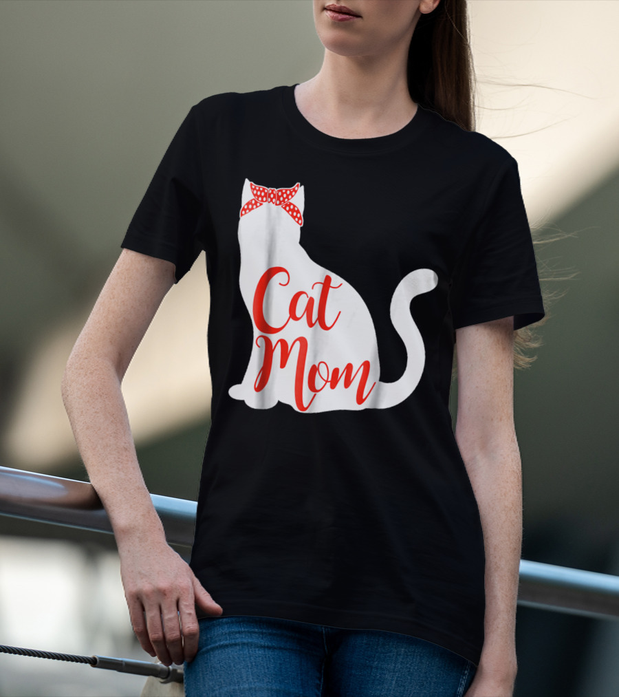 Cat Mom Cute Cat Owner Lover With Red Bow T-Shirt