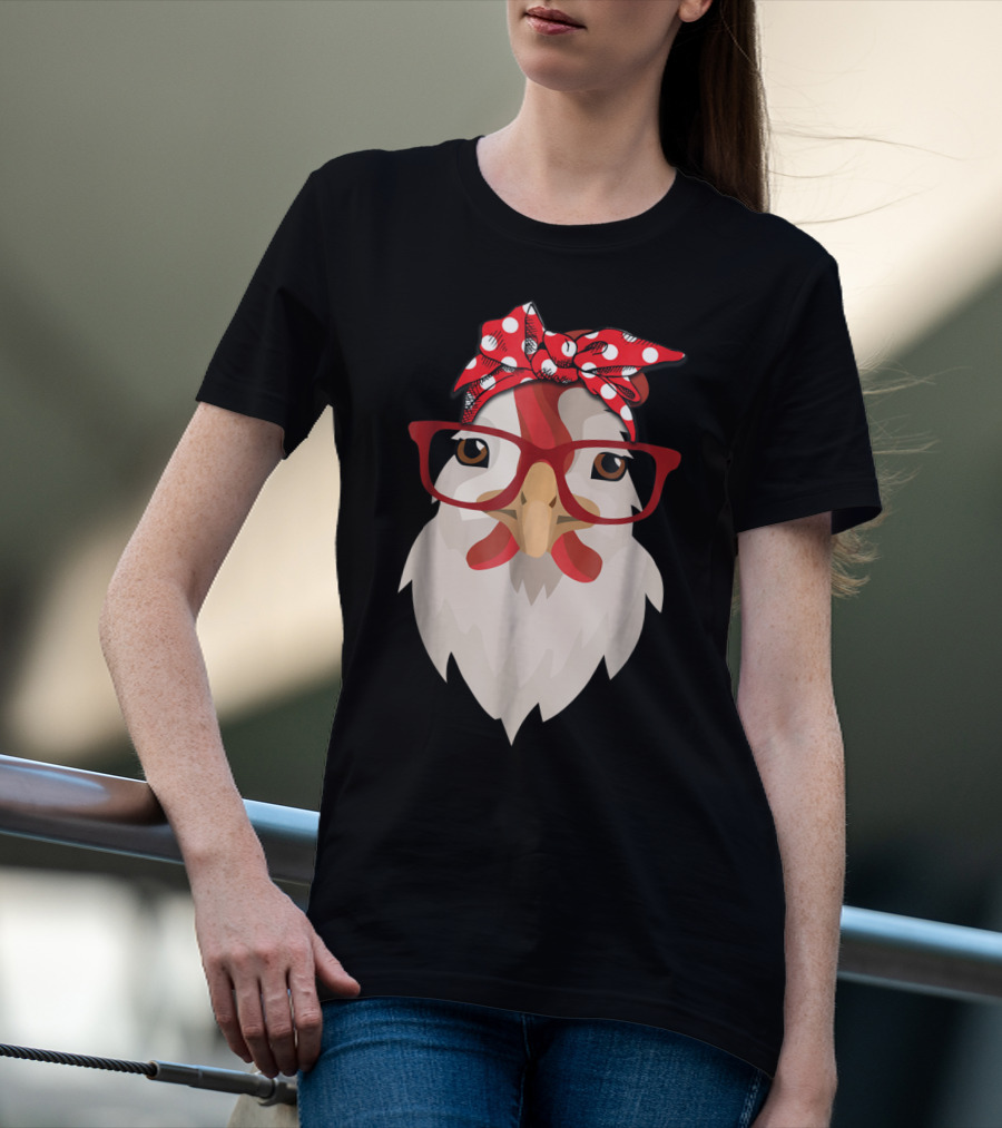 Chicken Mom Lady Farmer Thanksgiving Day Hen With Glasses And Polka Dot Bandana T-Shirt