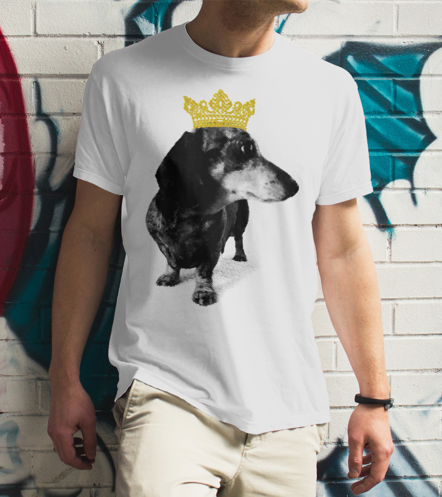 Cute Dachshund Princess With Golden Crown T-Shirt
