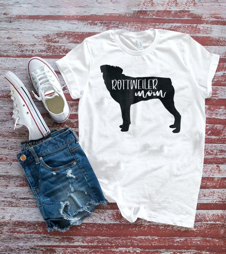 Rottweiler Mom T-Shirt