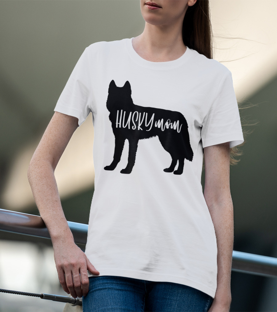 Husky Mom Cute Siberian Dog Mom T-Shirt